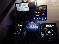 LINK2U-s-DJ-Booth-May-12